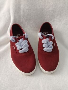 Vans Authentic Lowpro Fat Lace Suede Sneakers Burgundy NWOT Women's Size 7